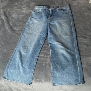 7 For All Mankind Wide-Leg crop Jeans in Medium Blue Wash
